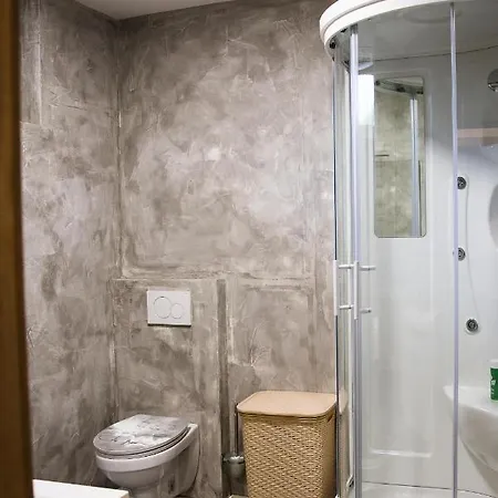 Arh Apartment